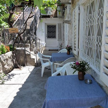 Vicky 1 Apartment Kotor Exterior photo